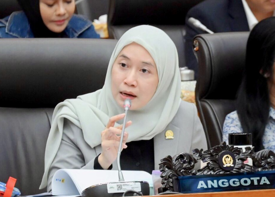 Anggota Komisi XII DPR RI Fraksi Partai Golkar, Dewi Yustisiana