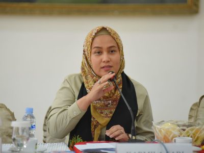 Anggota Komisi X DPR RI dari Fraksi Partai Golkar Dapil Riau I, Karmila Sari